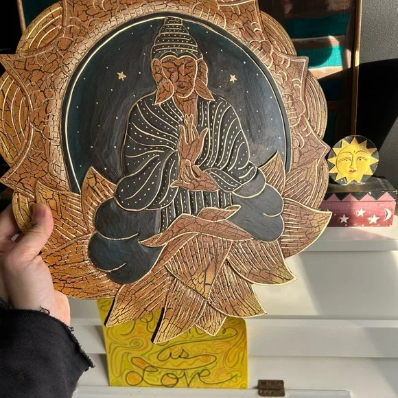 Vintage 15.5" Crackled Wood Handcarved Gold and Black Buddha Wall Art Indonesia - Picture 8 of 15